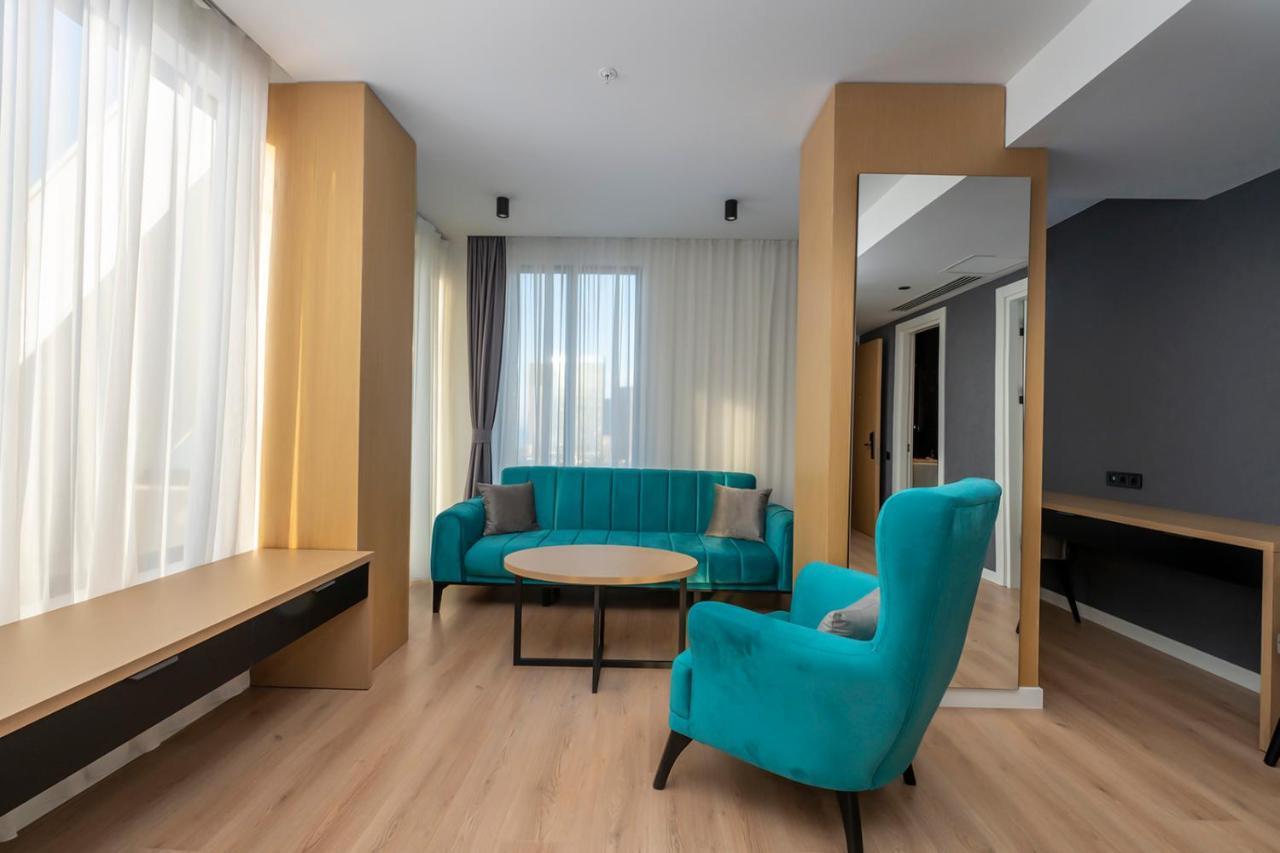 The Grandeur Hotel Батуми Экстерьер фото
