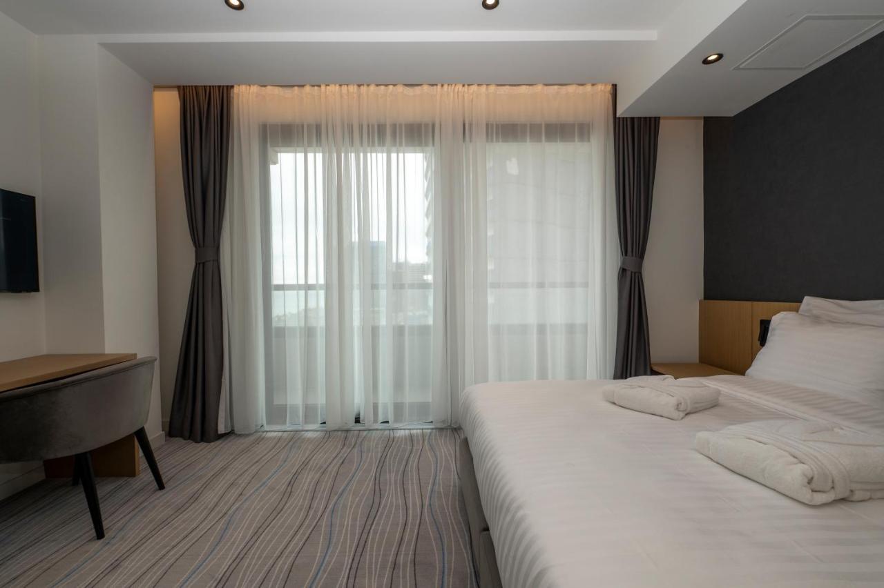The Grandeur Hotel Батуми Экстерьер фото