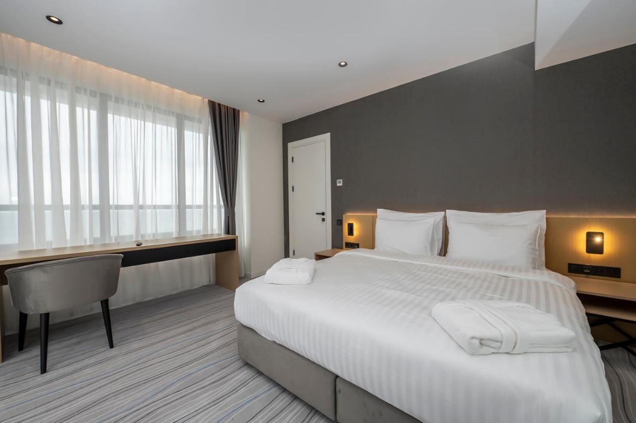 The Grandeur Hotel Батуми Экстерьер фото