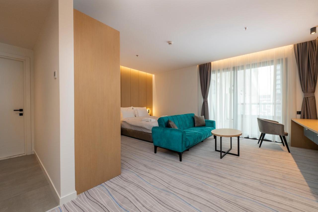 The Grandeur Hotel Батуми Экстерьер фото