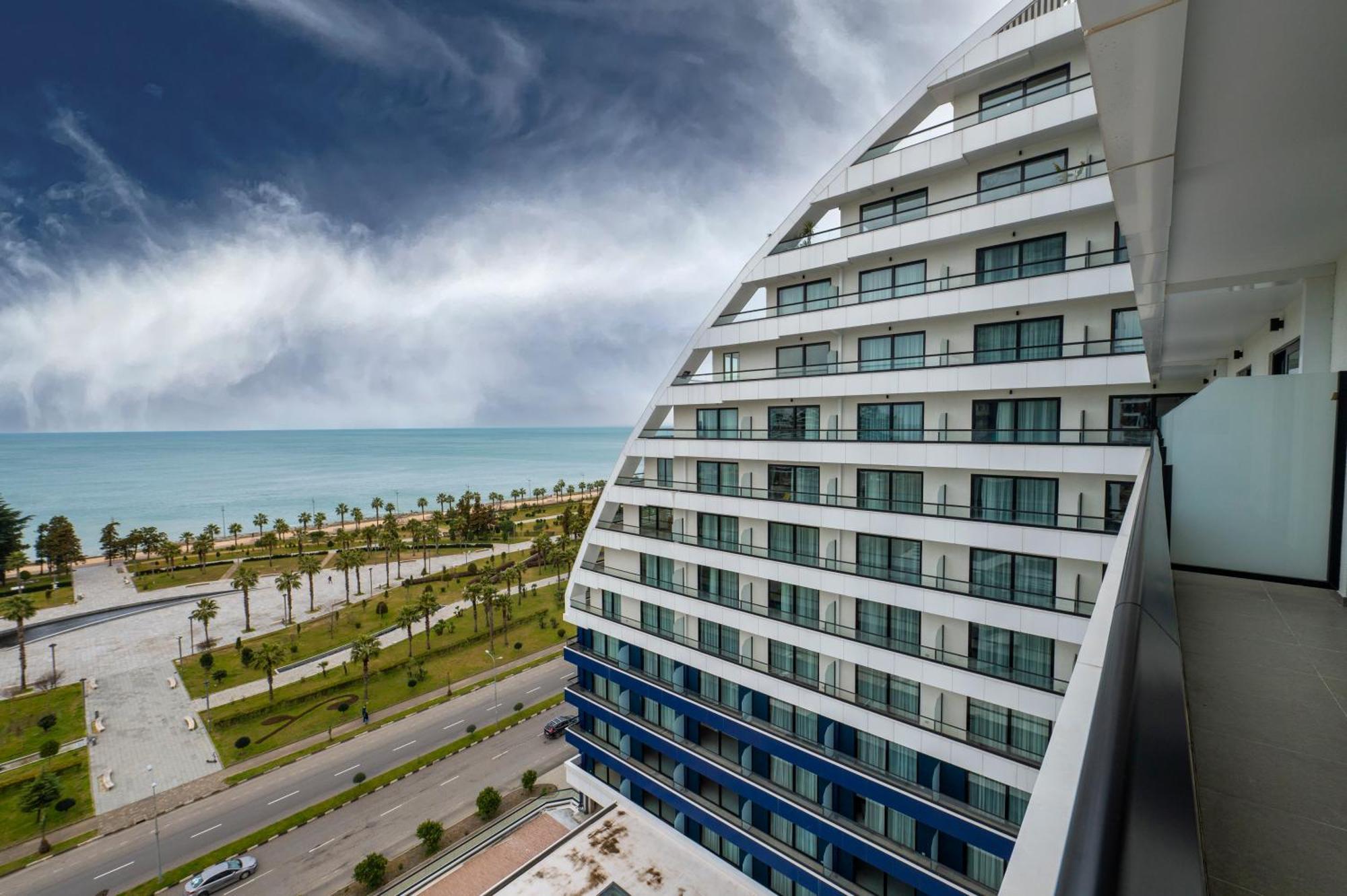 The Grandeur Hotel Батуми Экстерьер фото